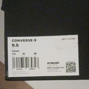 Converse Women's Blue Sneakers - Size 9.5